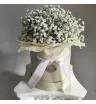 Шляпная коробка с белоснежными гипсофилами 1