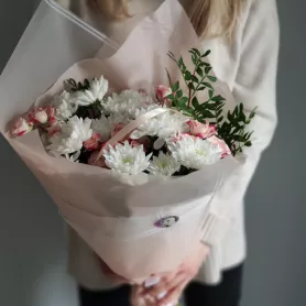 Букет Нежный комплимент  от интернет-магазина «VeraRosa»