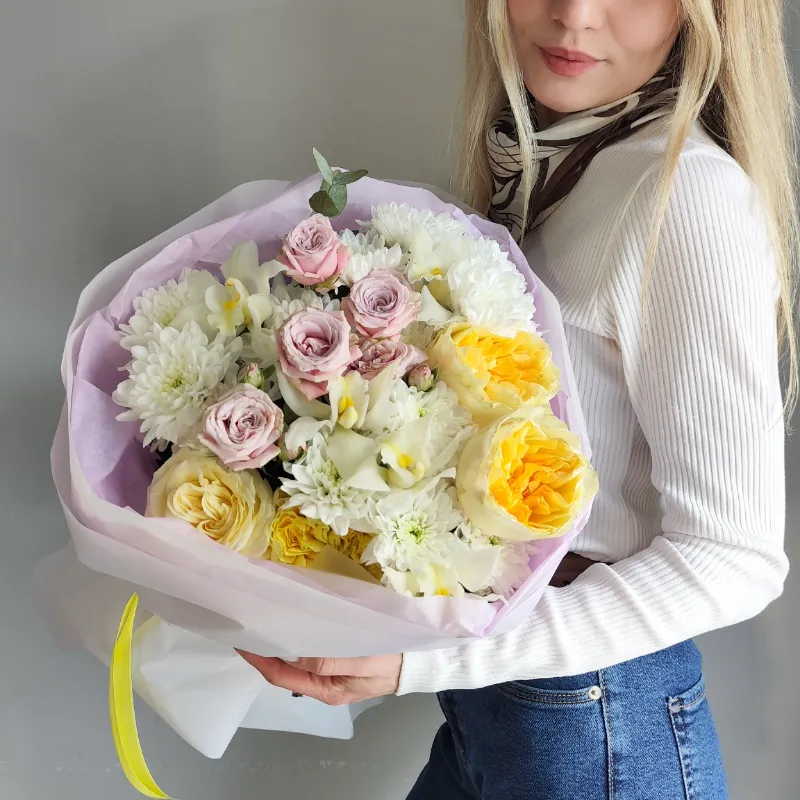 Букет Орхидеи и розы 